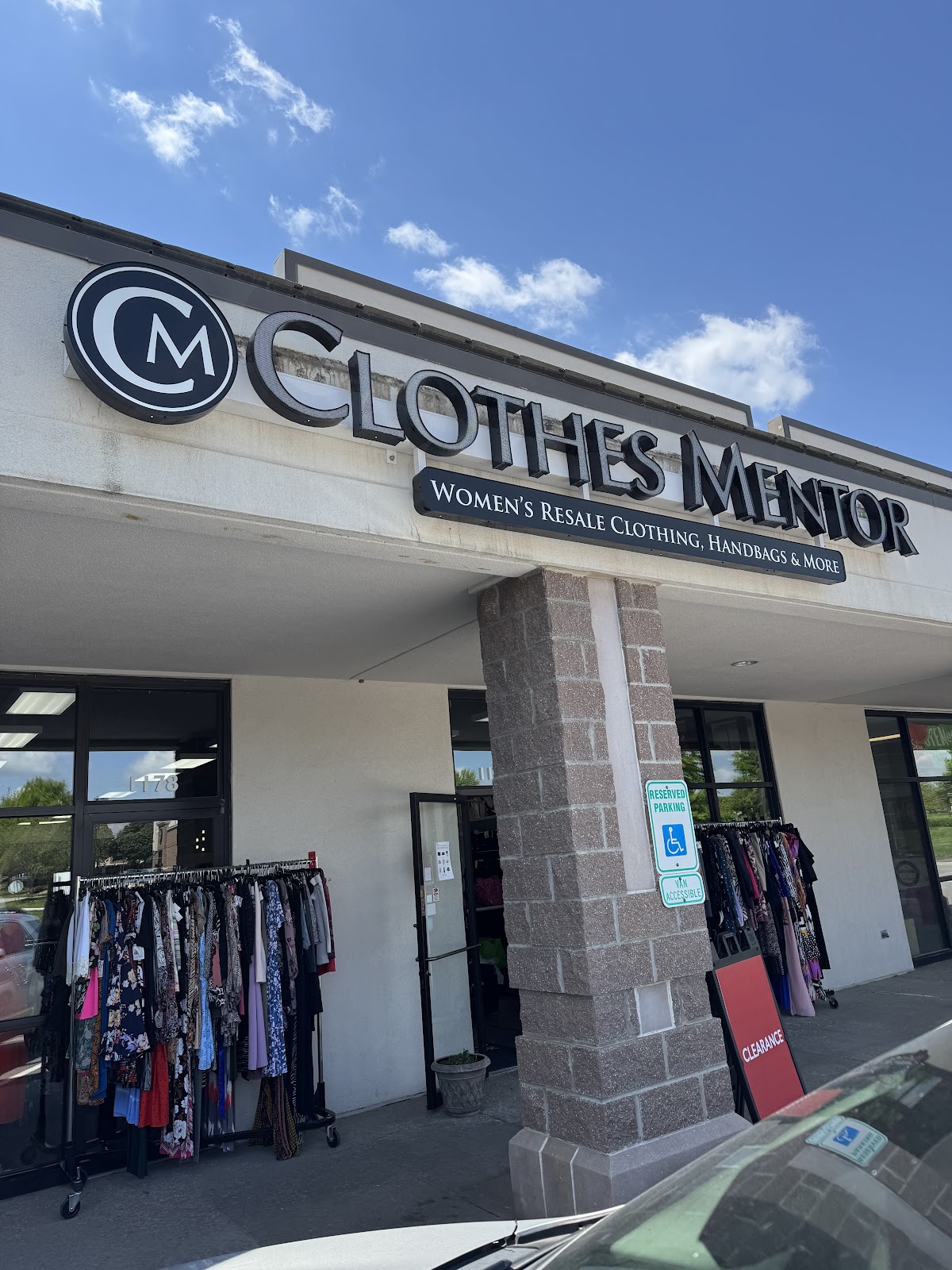 Clothes Mentor Lees Summit, MO in Lee's Summit