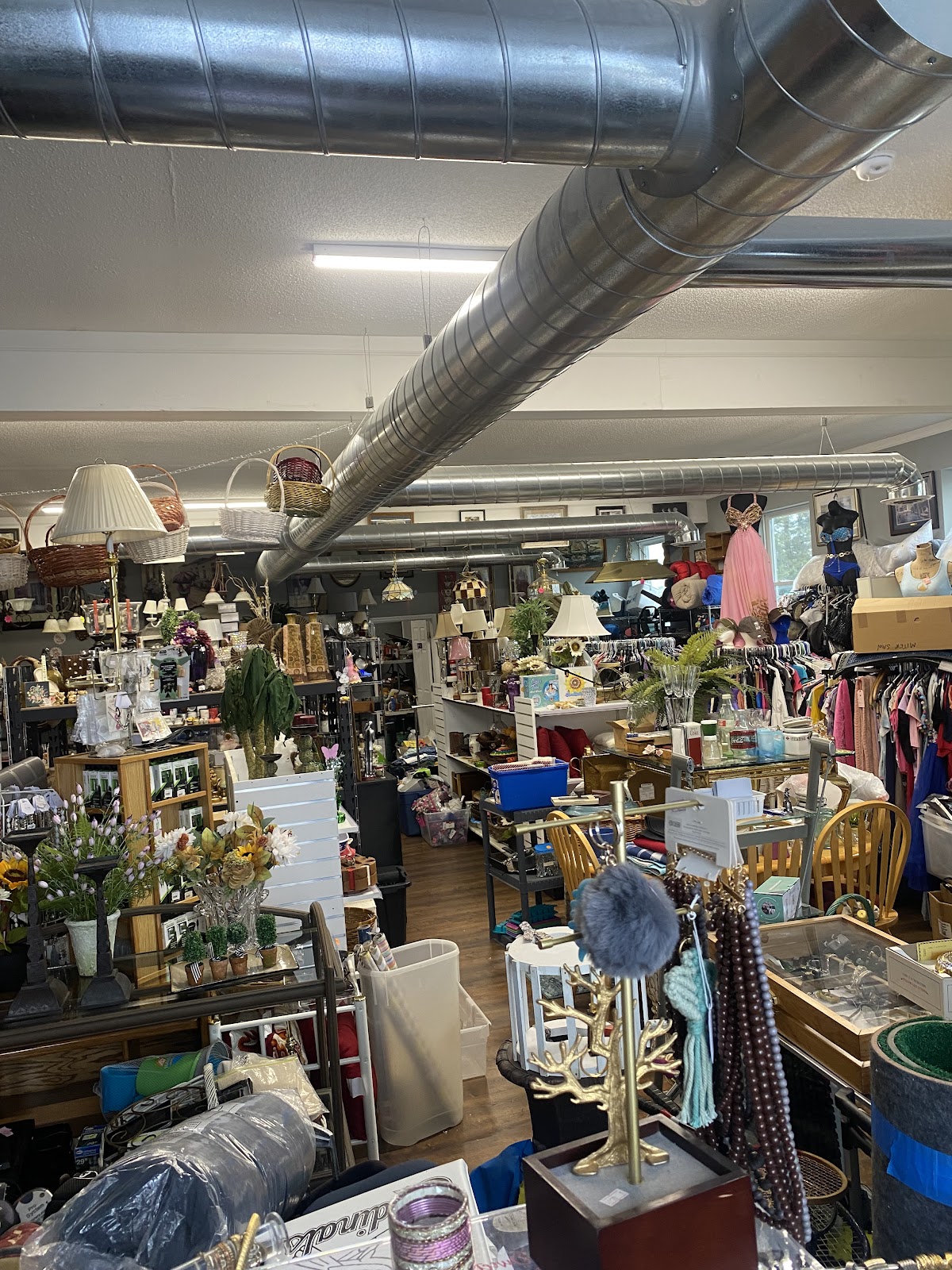 Thrift Store in Warrenton