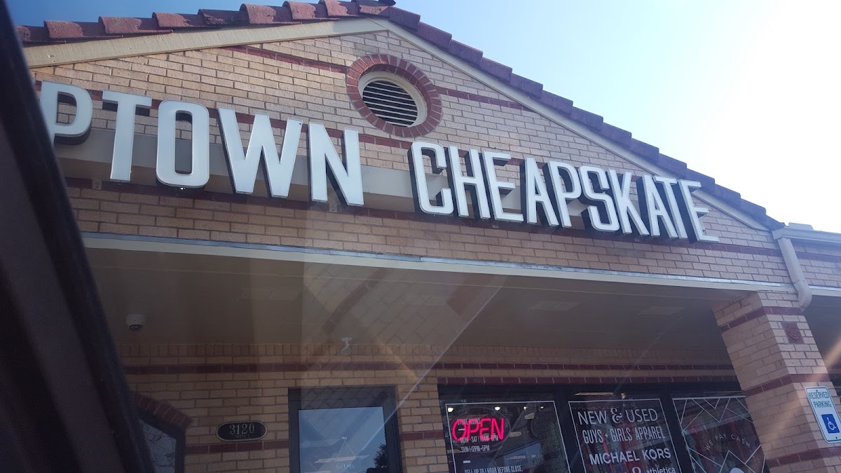 Uptown Cheapskate Saint Joseph in Saint Joseph