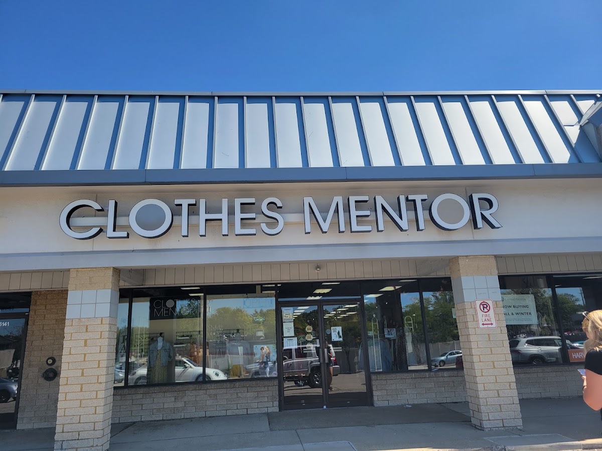 Clothes Mentor Strongsville, OH in Strongsville