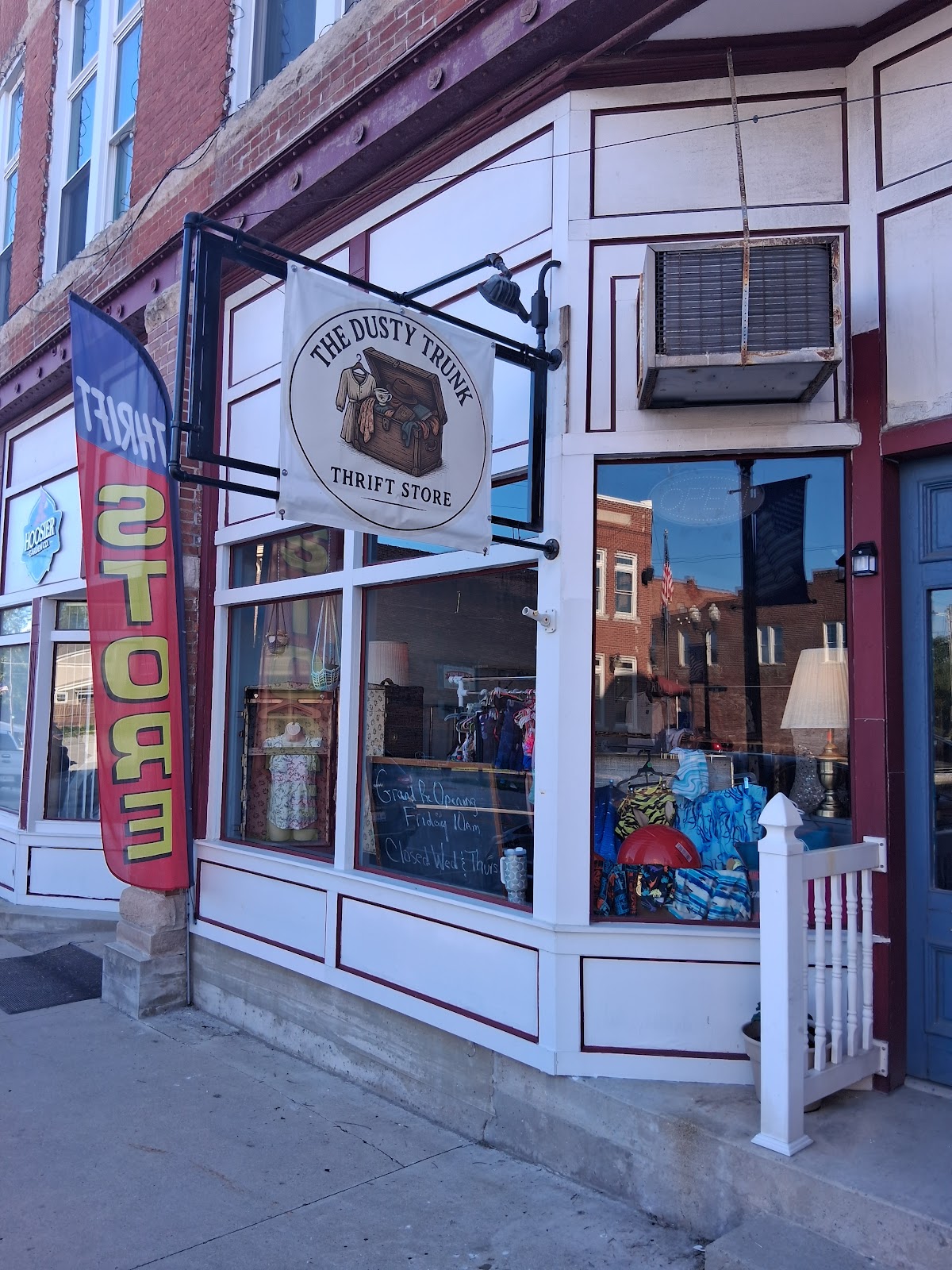 The Dusty Trunk Thrift/Consignment Store in Warren