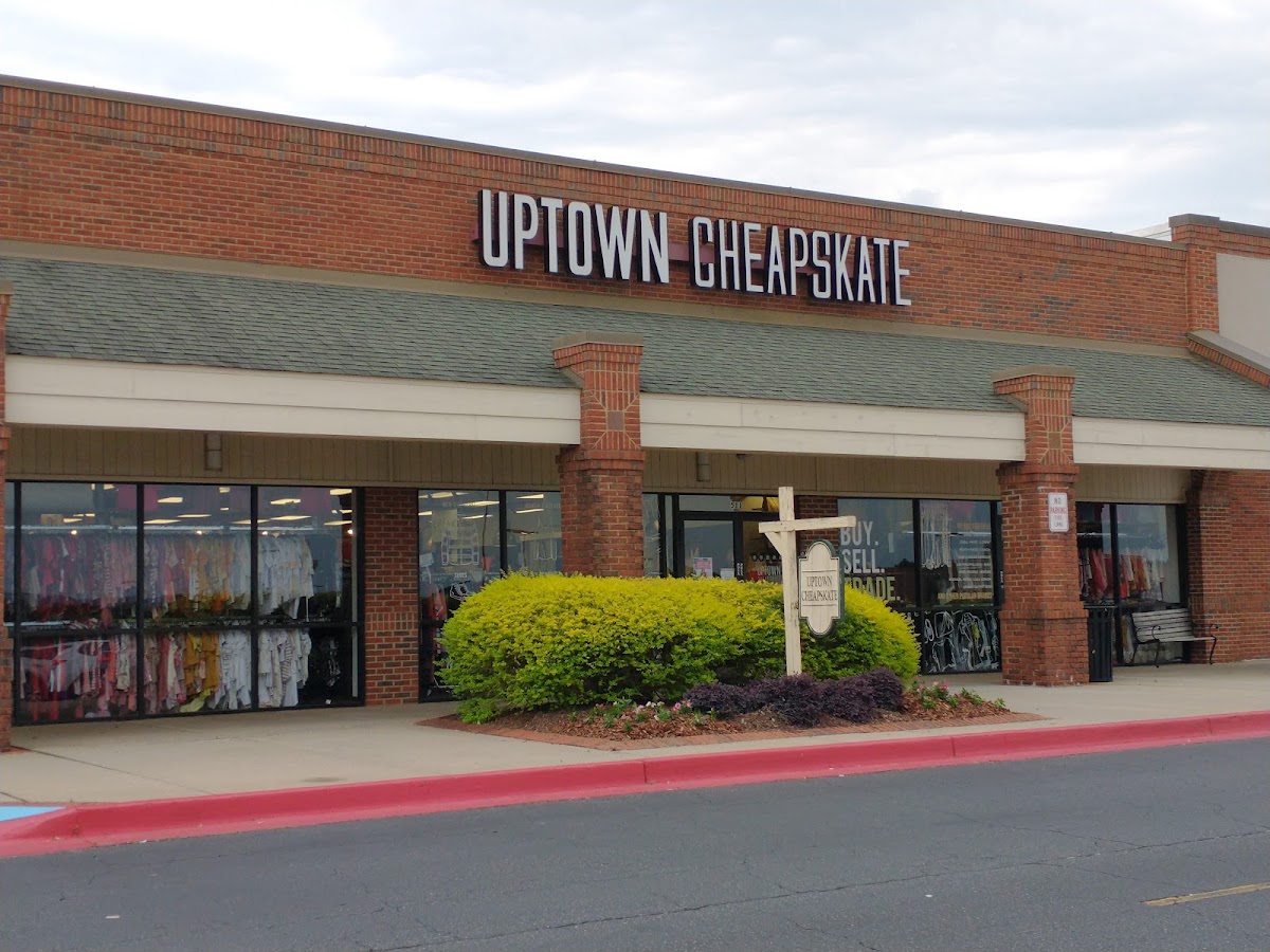 Uptown Cheapskate Cumming in Cumming