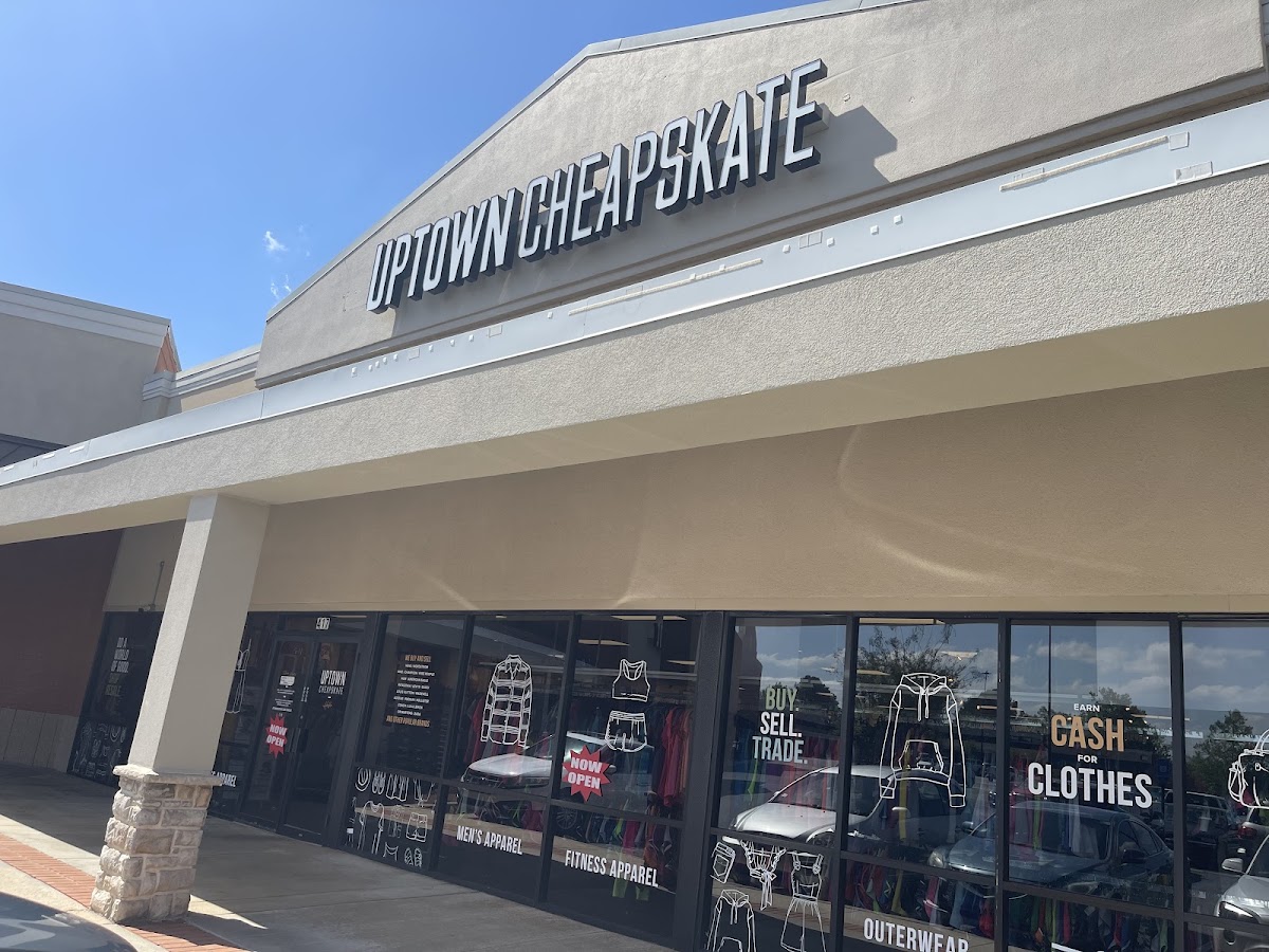 Uptown Cheapskate Austell in Austell