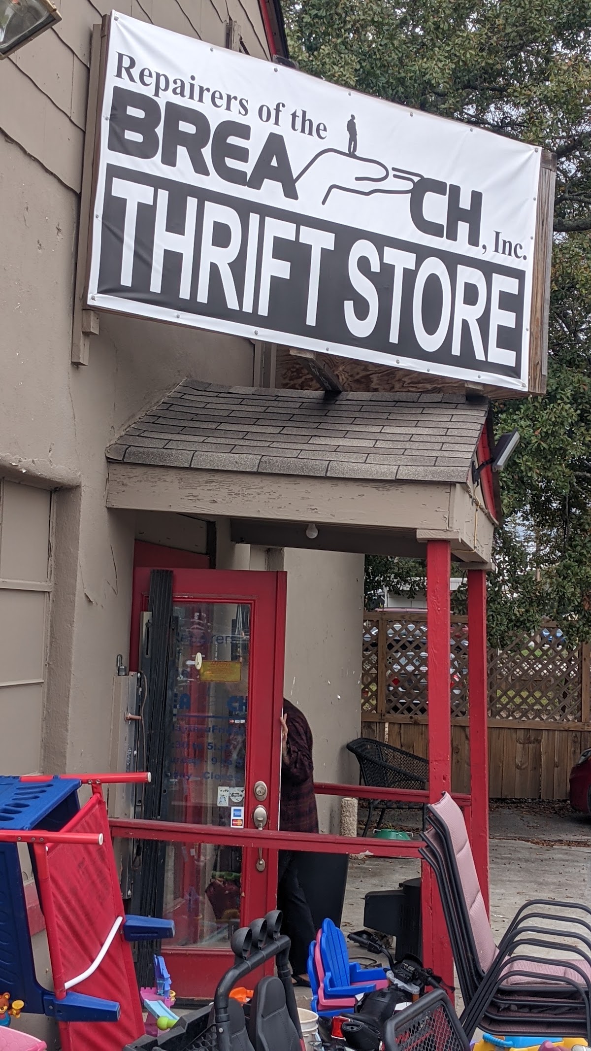 Repairers Of The Breach Thrift Center in Covington