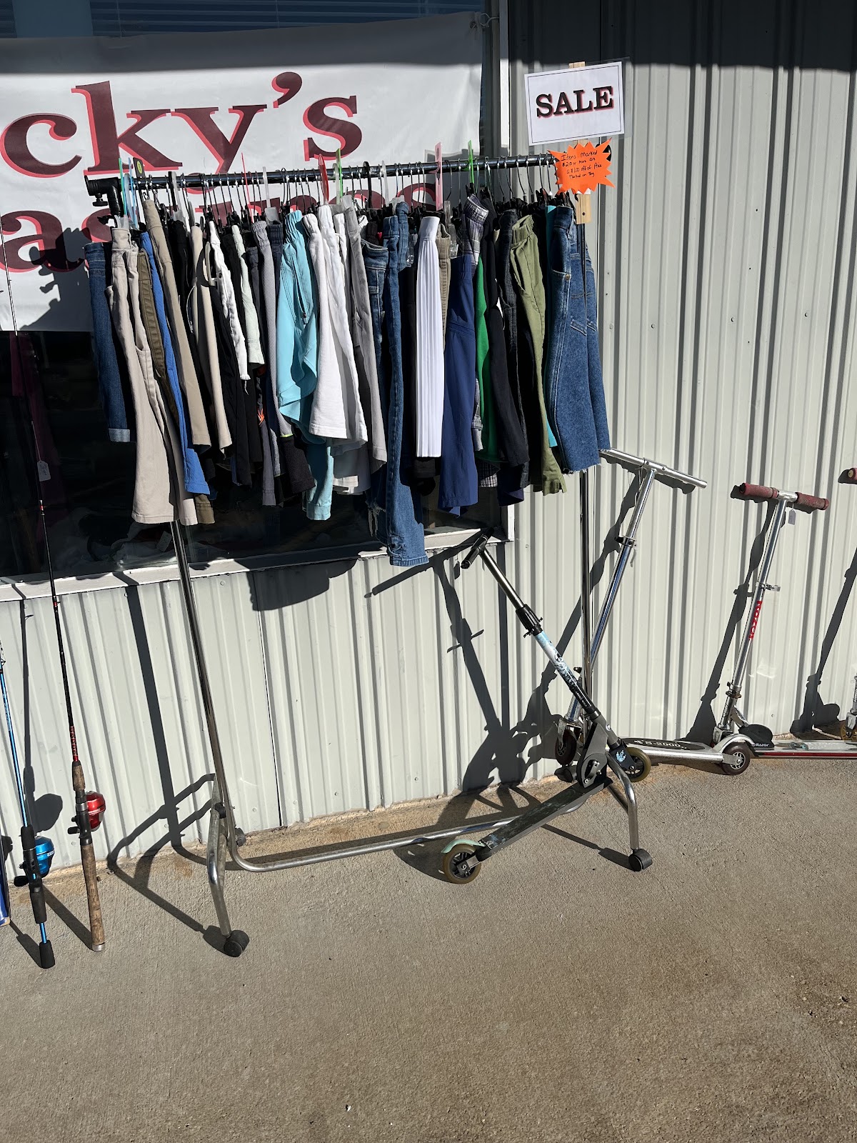 Becky’s Treasures in Clarkesville