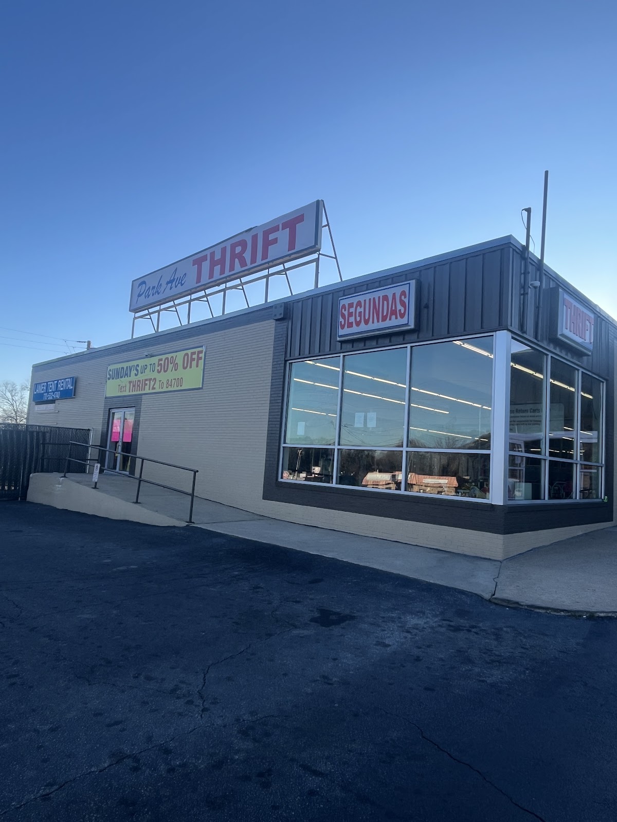 Park Avenue Thrift in Gainesville