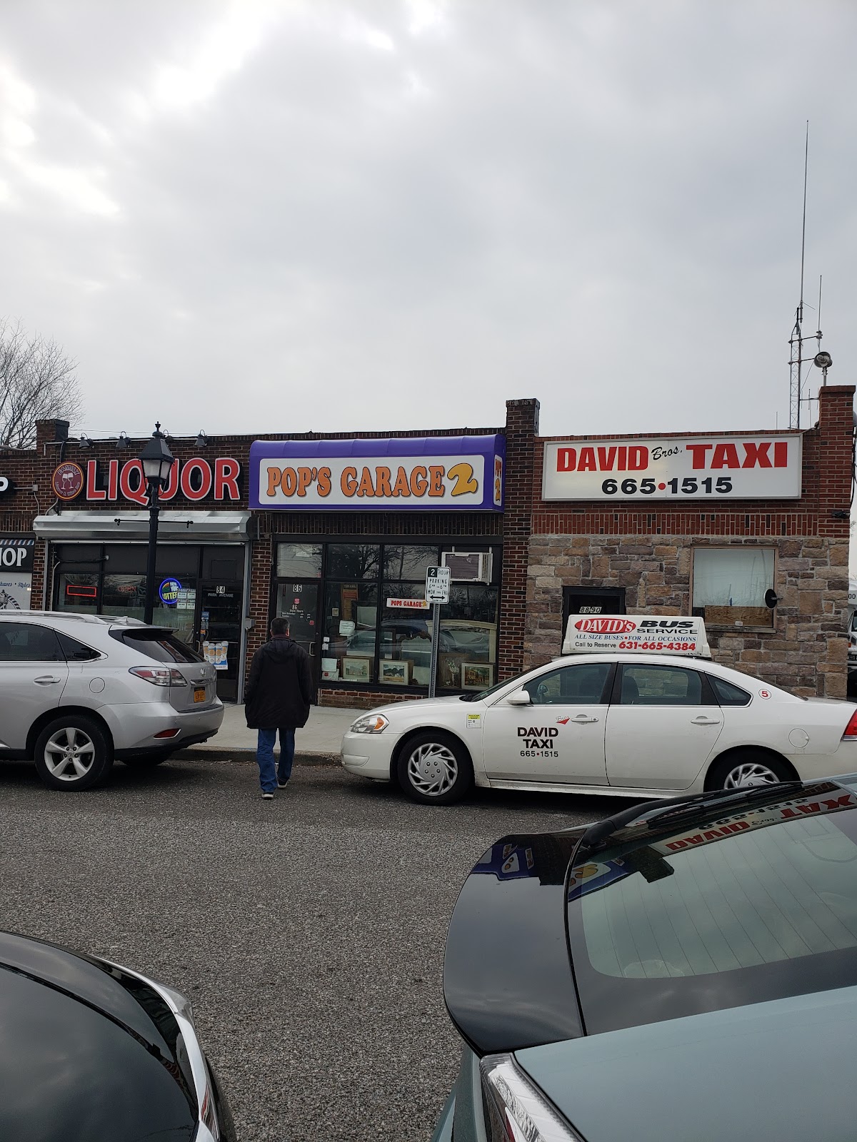 Pop's Gallery Inc in Bay Shore