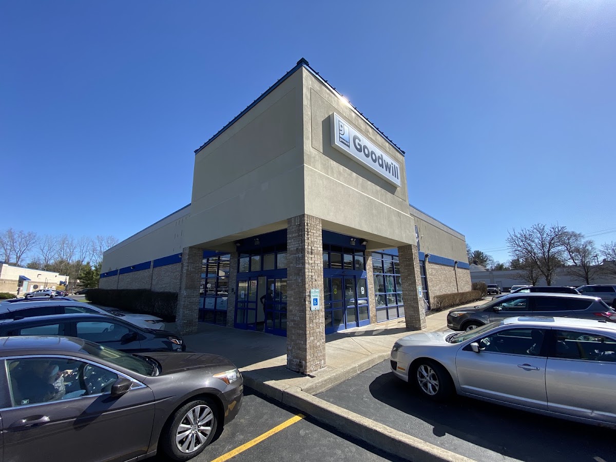 Goodwill NYNJ Store & Donation Center in Albany