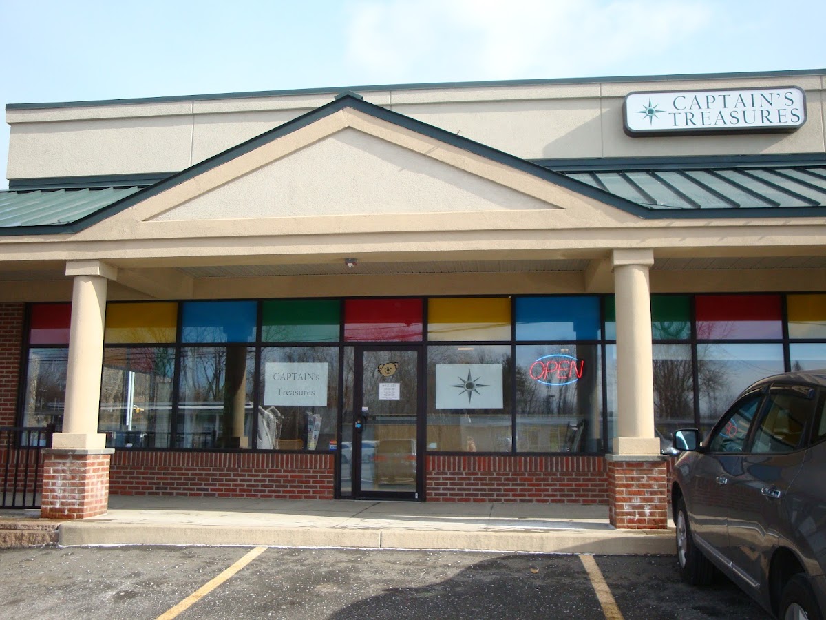 CAPTAIN's Treasures Shop in Clifton Park