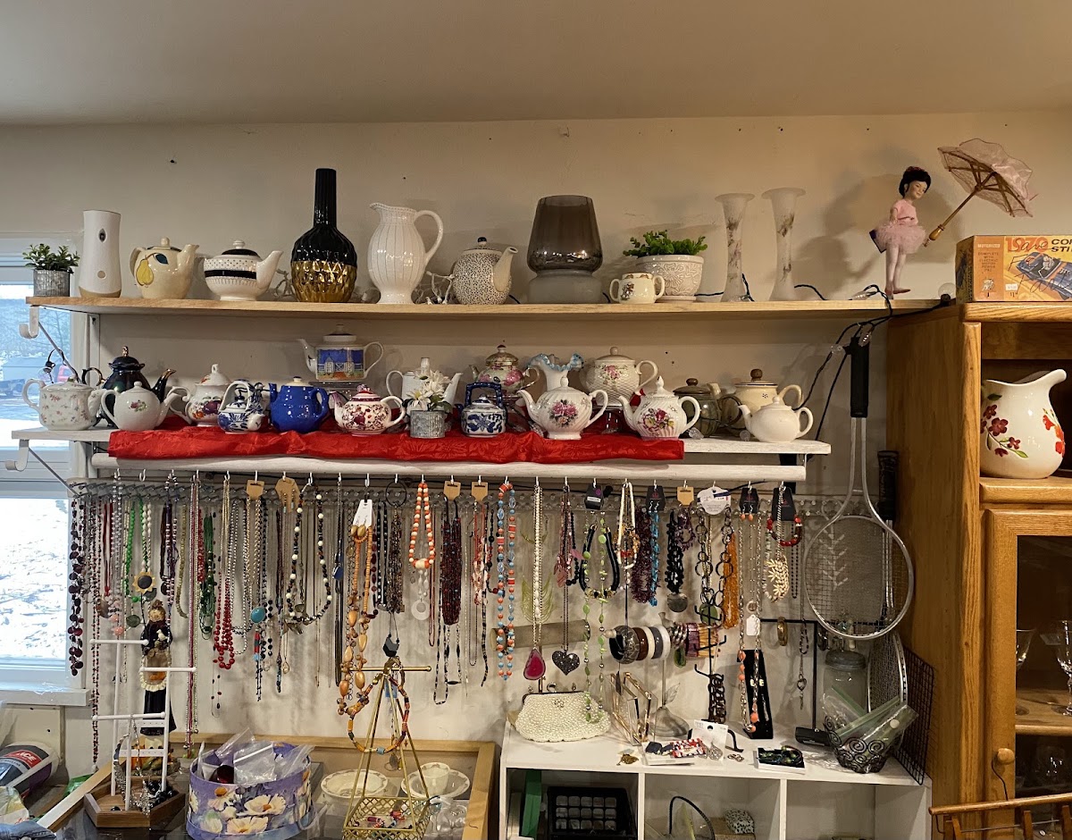 The Nifty Thrift in Nassau