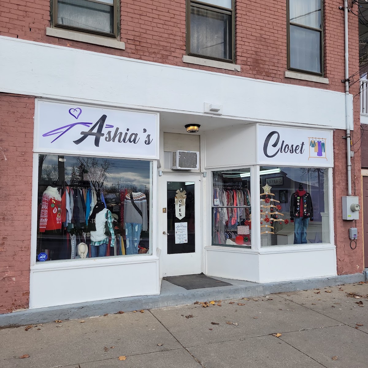Ashia's Closet in Seneca Falls