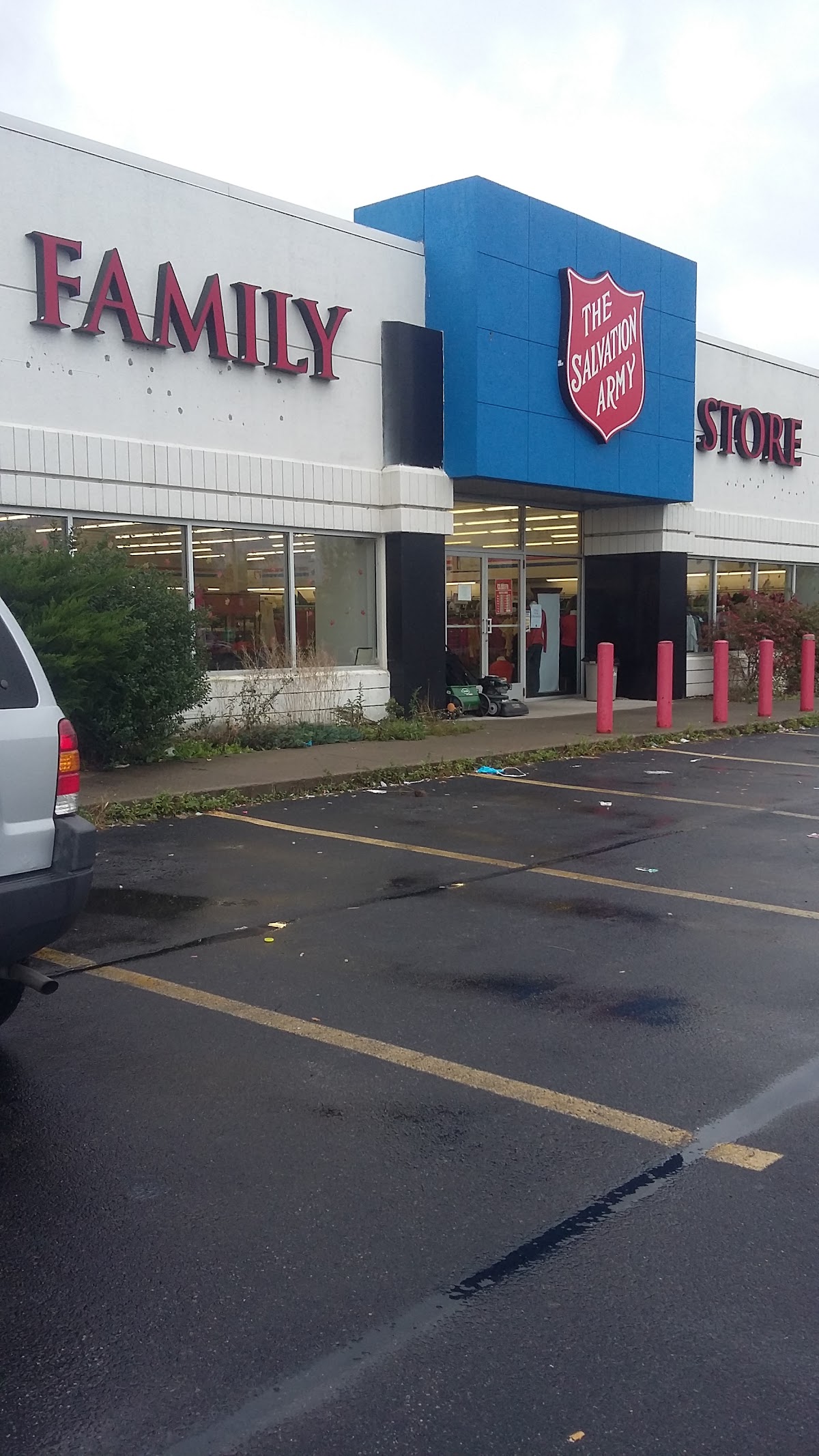 The Salvation Army Thrift Store Geneva, NY in Geneva