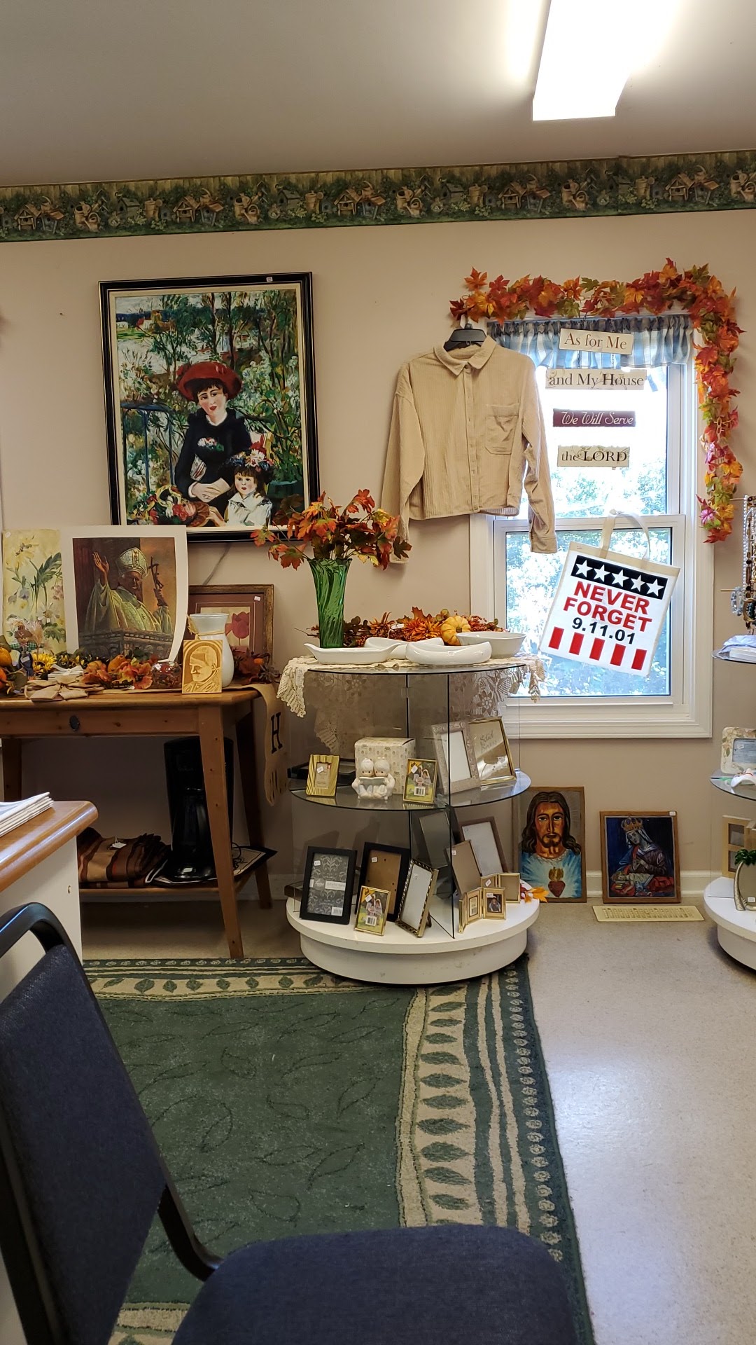 Walking Together Resale Shop in Algonquin