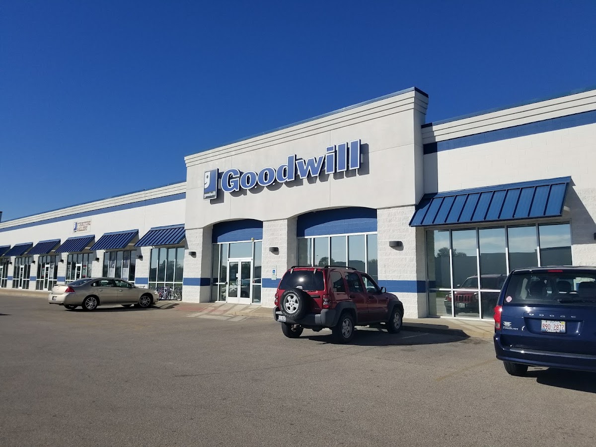 Land of Lincoln Goodwill Chatham IL in Chatham