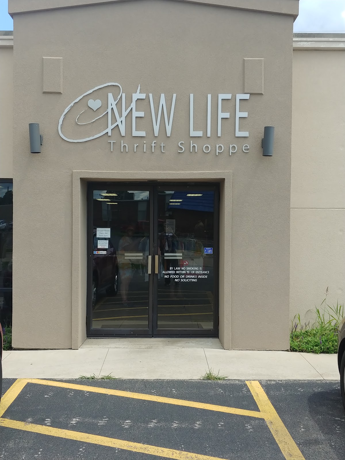 New Life Thrift Shoppe in Decatur