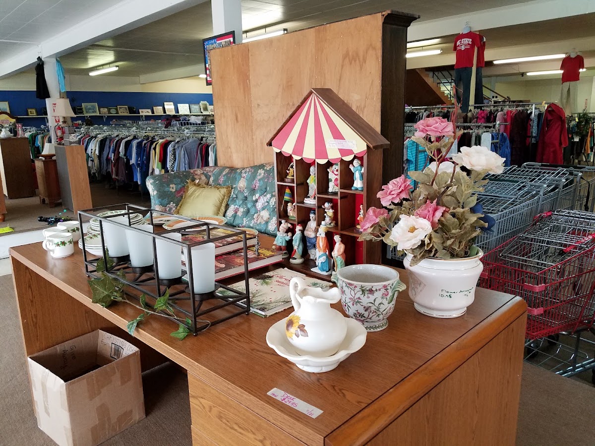 Lillington Beacon Store in Lillington