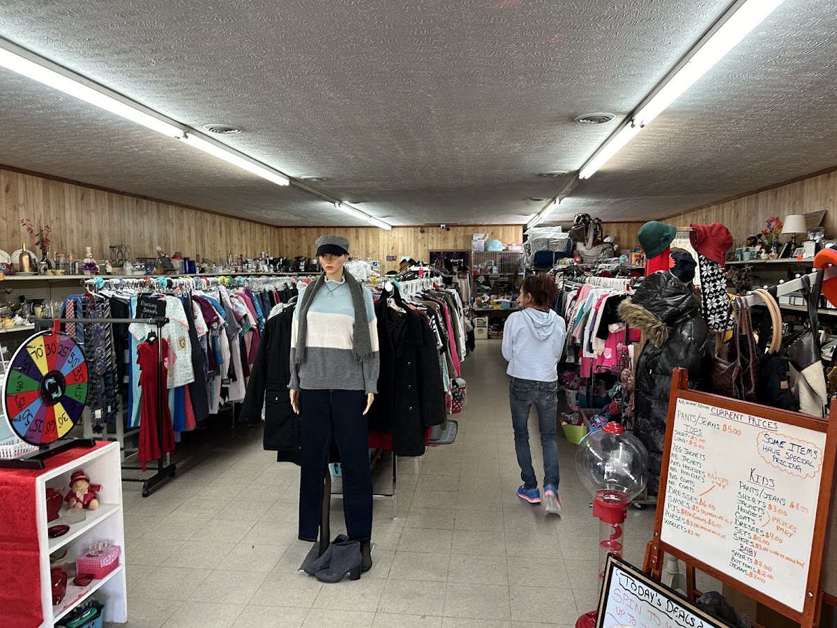 The Thrifty Bee in Cameron