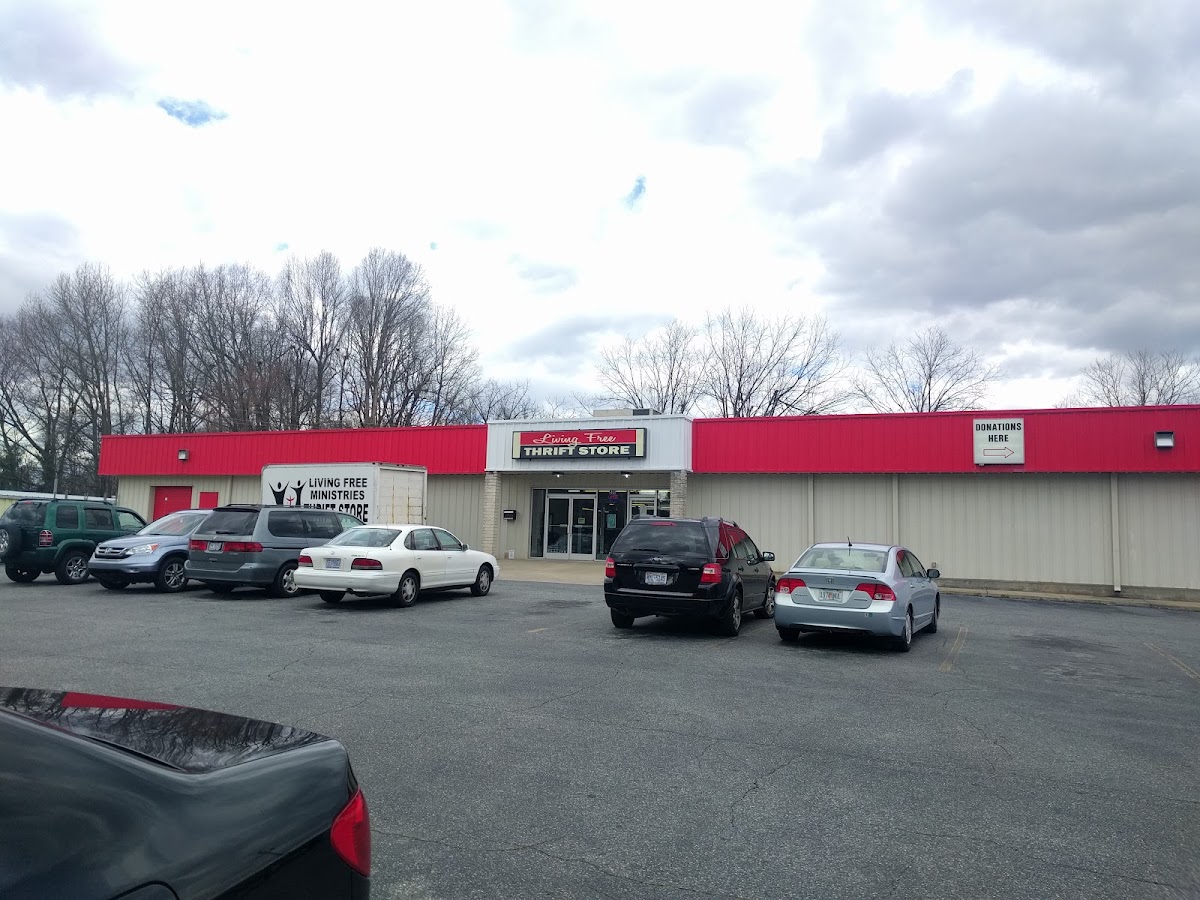 Living Free Thrift Store in Mebane