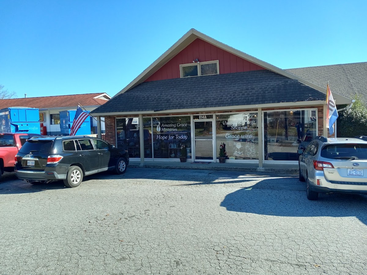 Amazing Grace Ministries Vintage and Thrift Shoppe in Hendersonville