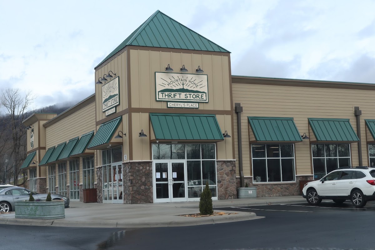 Mountain Home Thrift Store: Cheryl's Place in Black Mountain