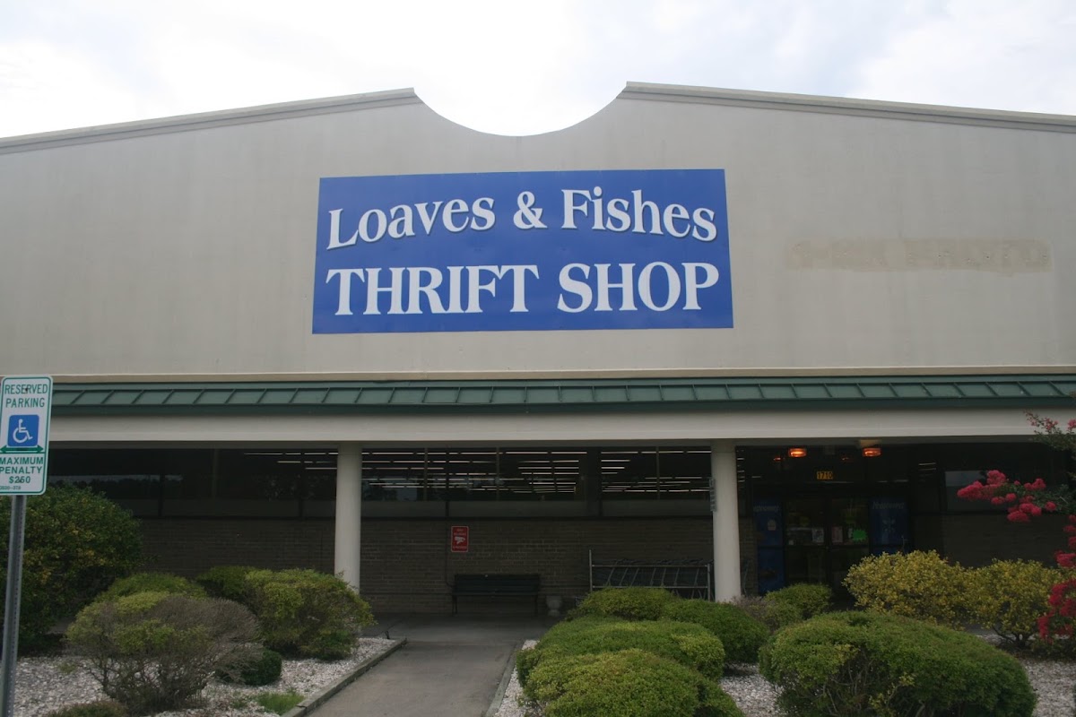 Loaves & Fishes Thrift Shop in Beaufort