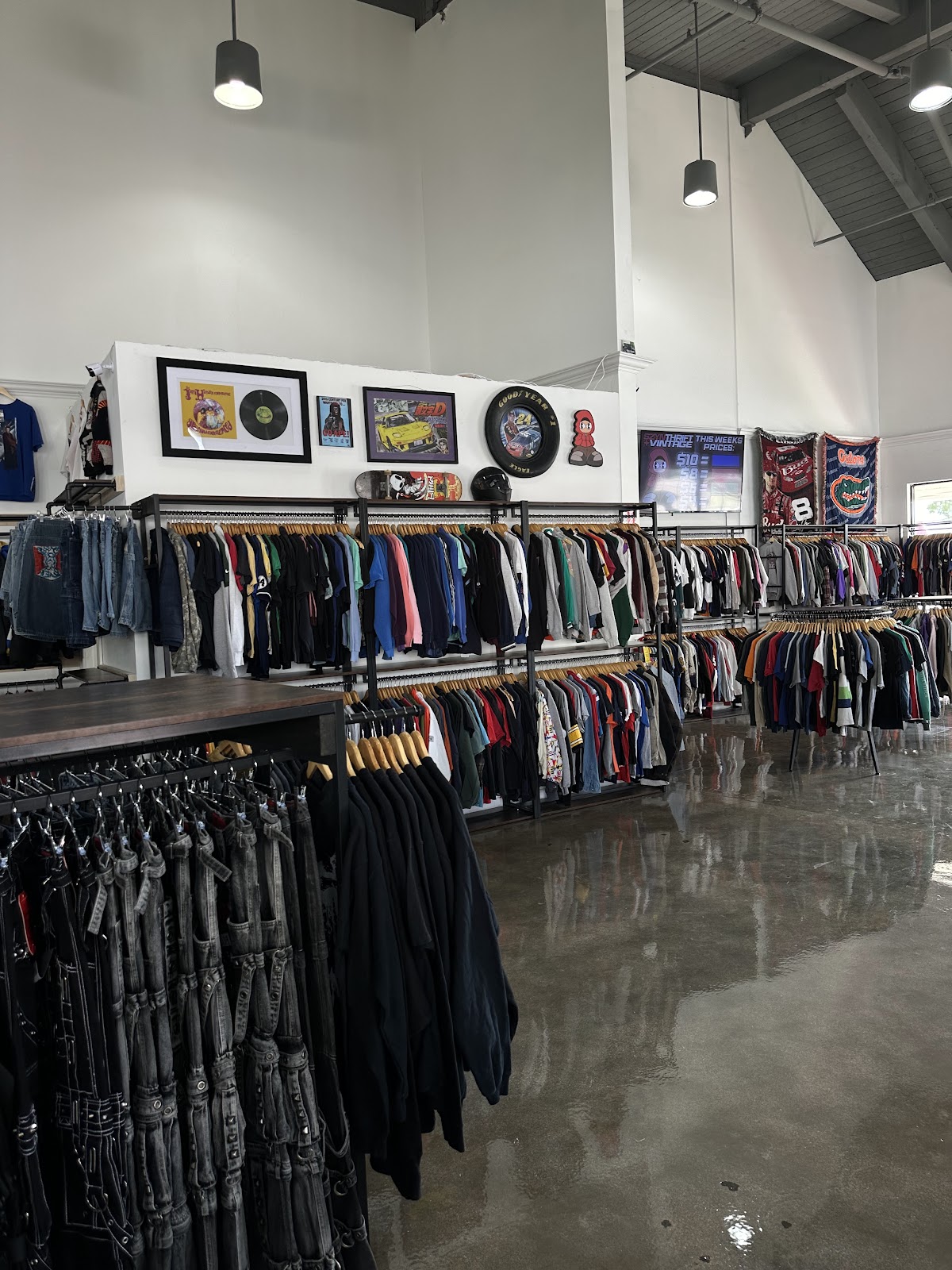 Szyn Thrift + Vintage Broward in Lauderhill
