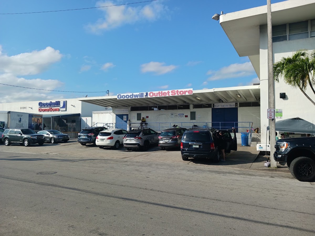 Goodwill Outlet in Miami