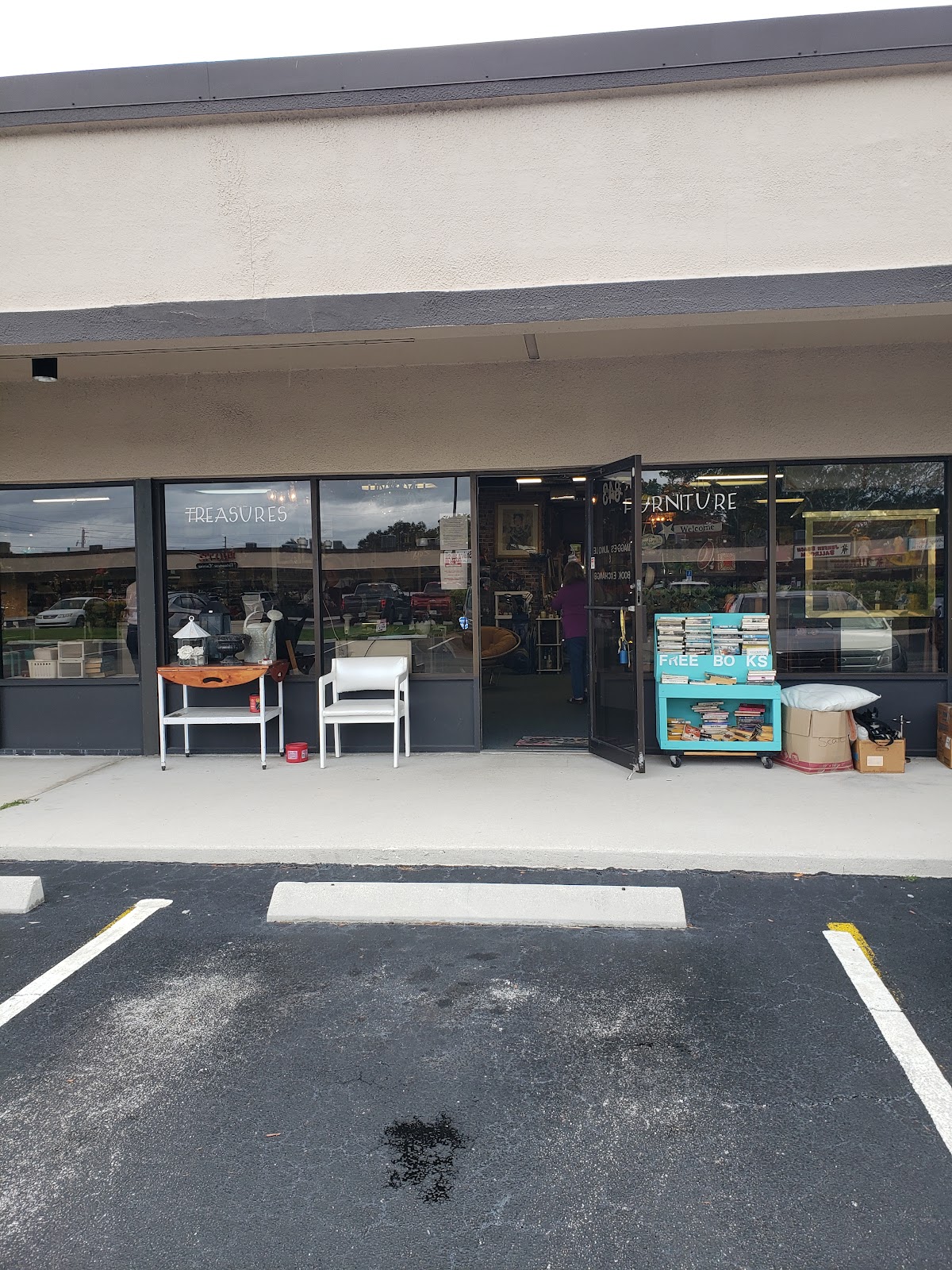 Maggie's Junque in Jensen Beach