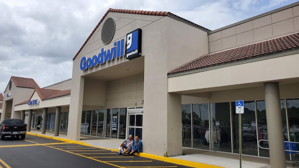 Goodwill Retail Store & Donation Center - Jensen Beach in Jensen Beach