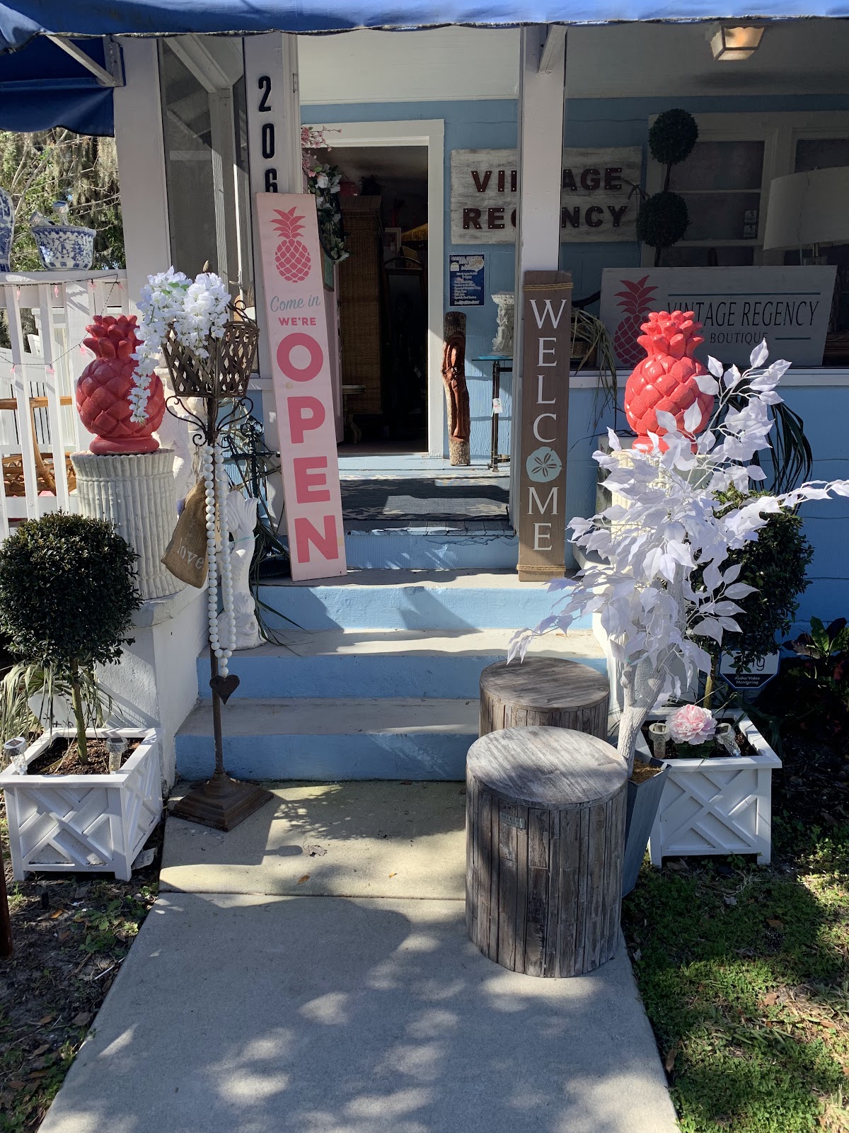 Vintage Regency Boutique, LLC. in Rockledge
