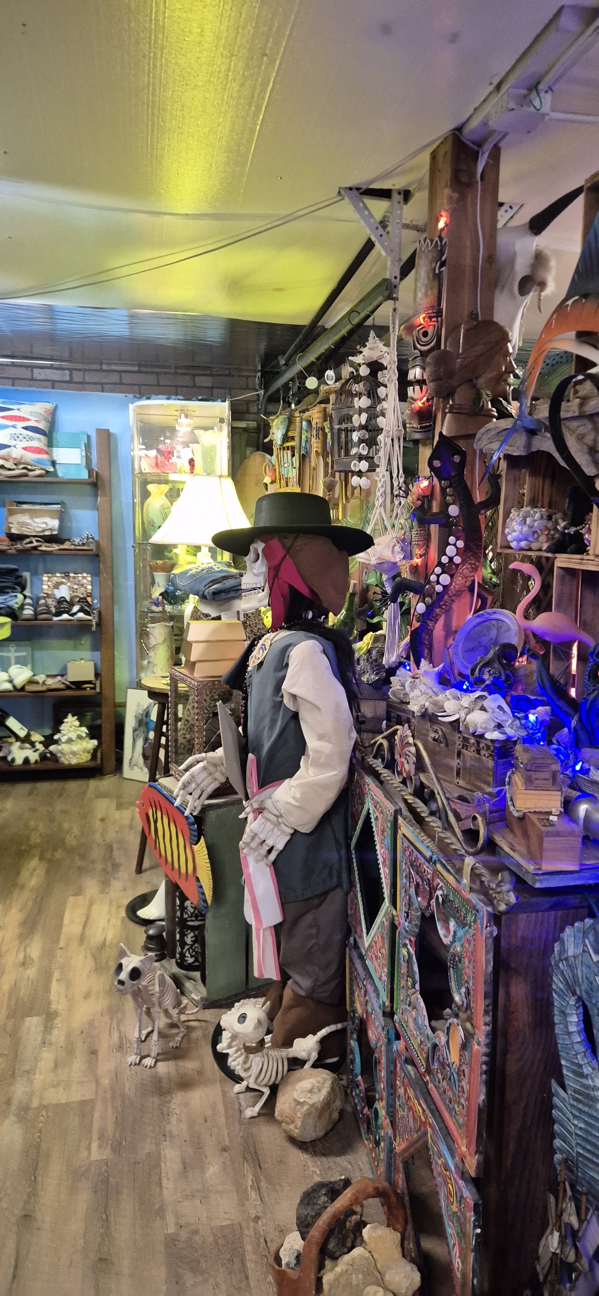 Roxys Treasure Hunters in Pierson