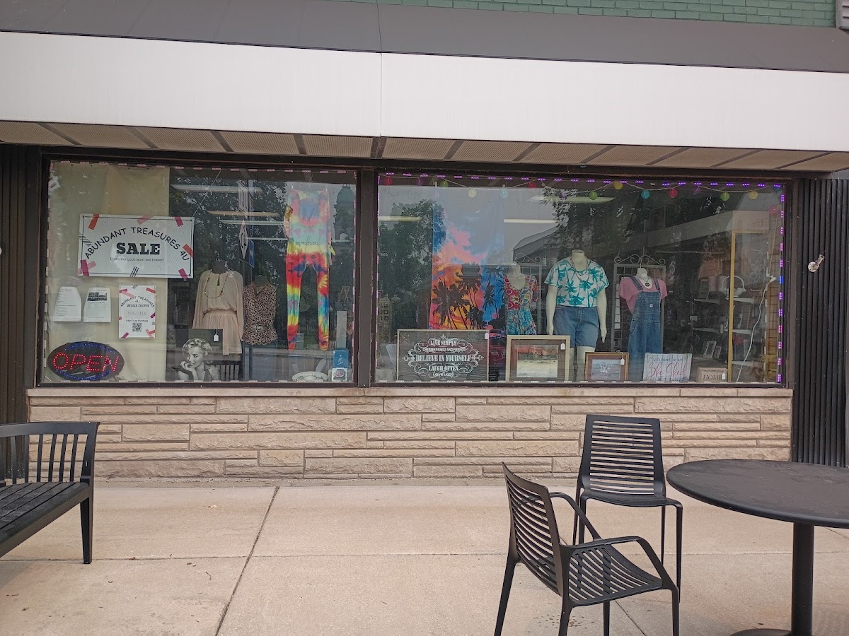 Abundant Treasures 4U Resale Shoppe in Paw Paw