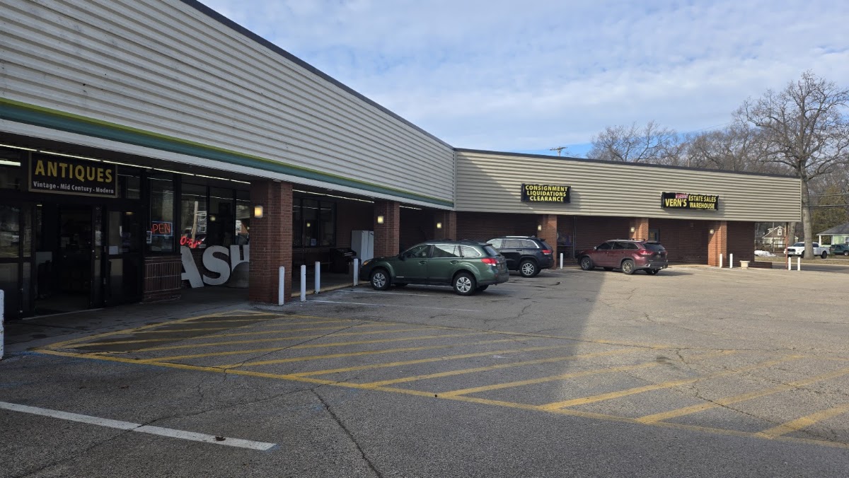 Estate Sales By Vern Warehouse Thrift Store in Norton Shores