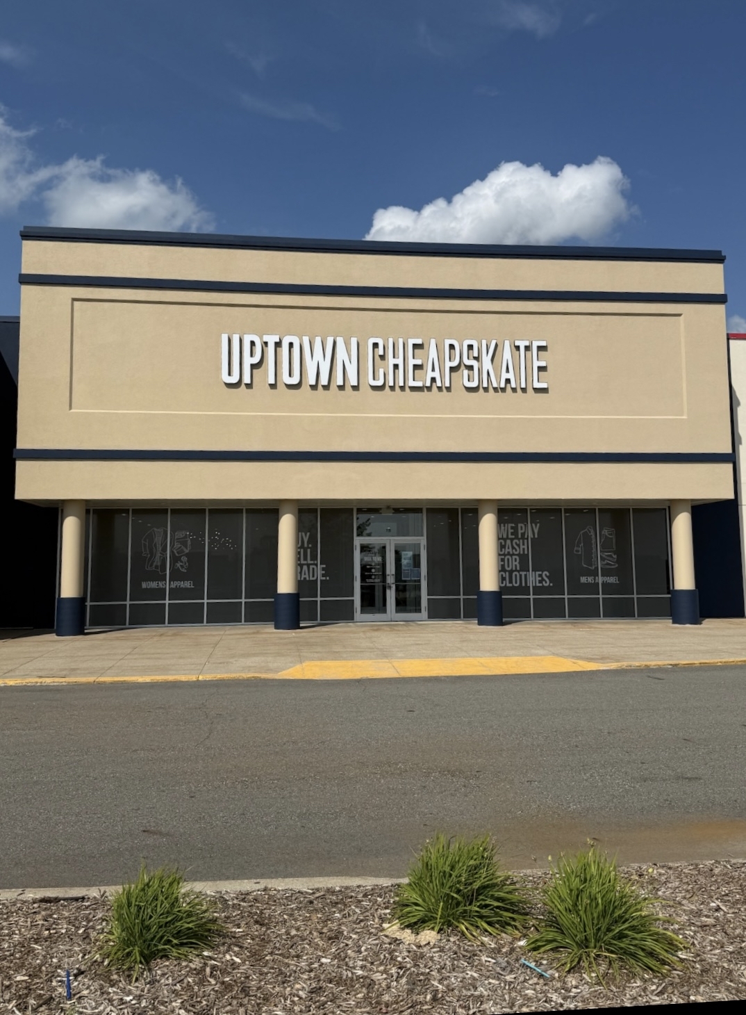 Uptown Cheapskate Walker in Grand Rapids