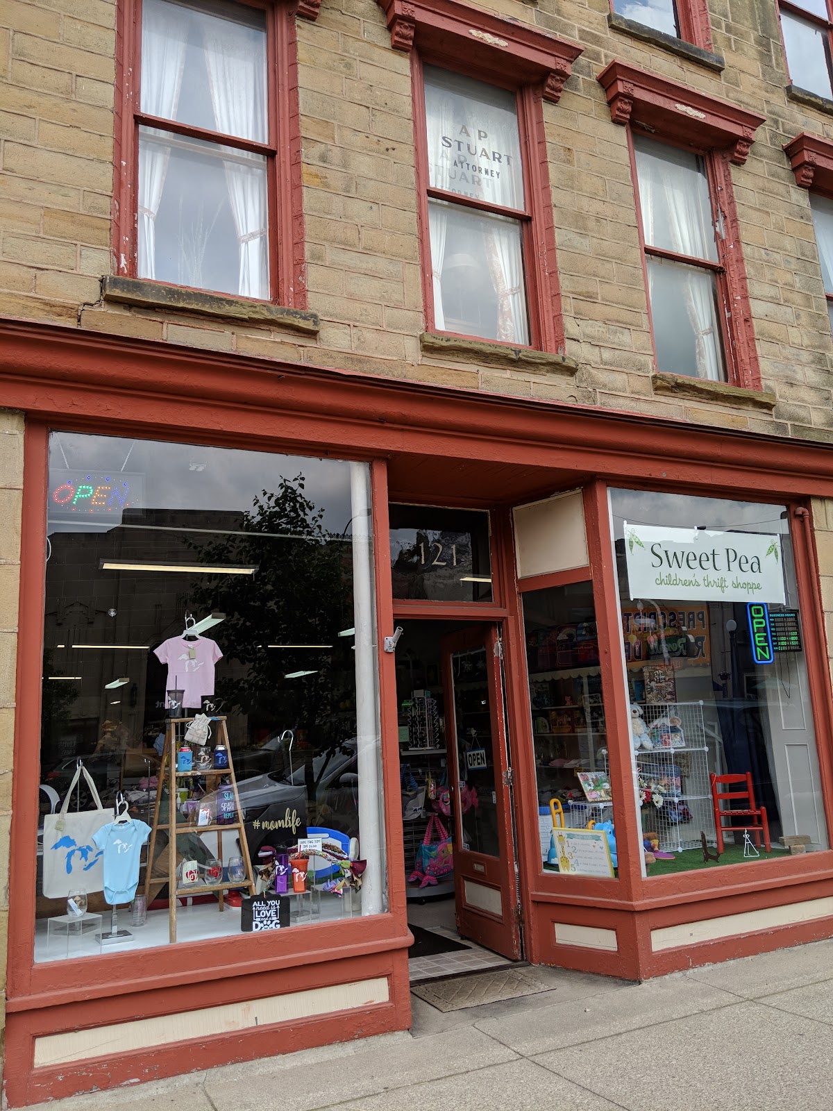 Sweet Peas Children's Thrift Shop llc in Marshall