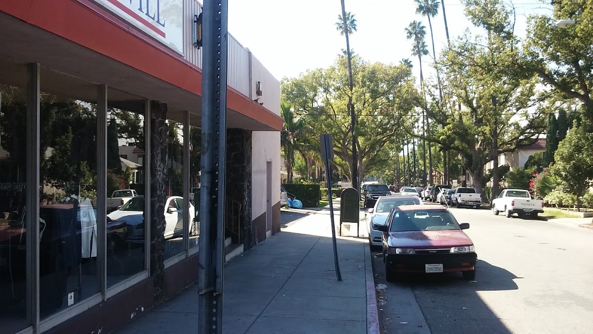 Goodwill Southern California Retail Store & Donation Center in Glendale