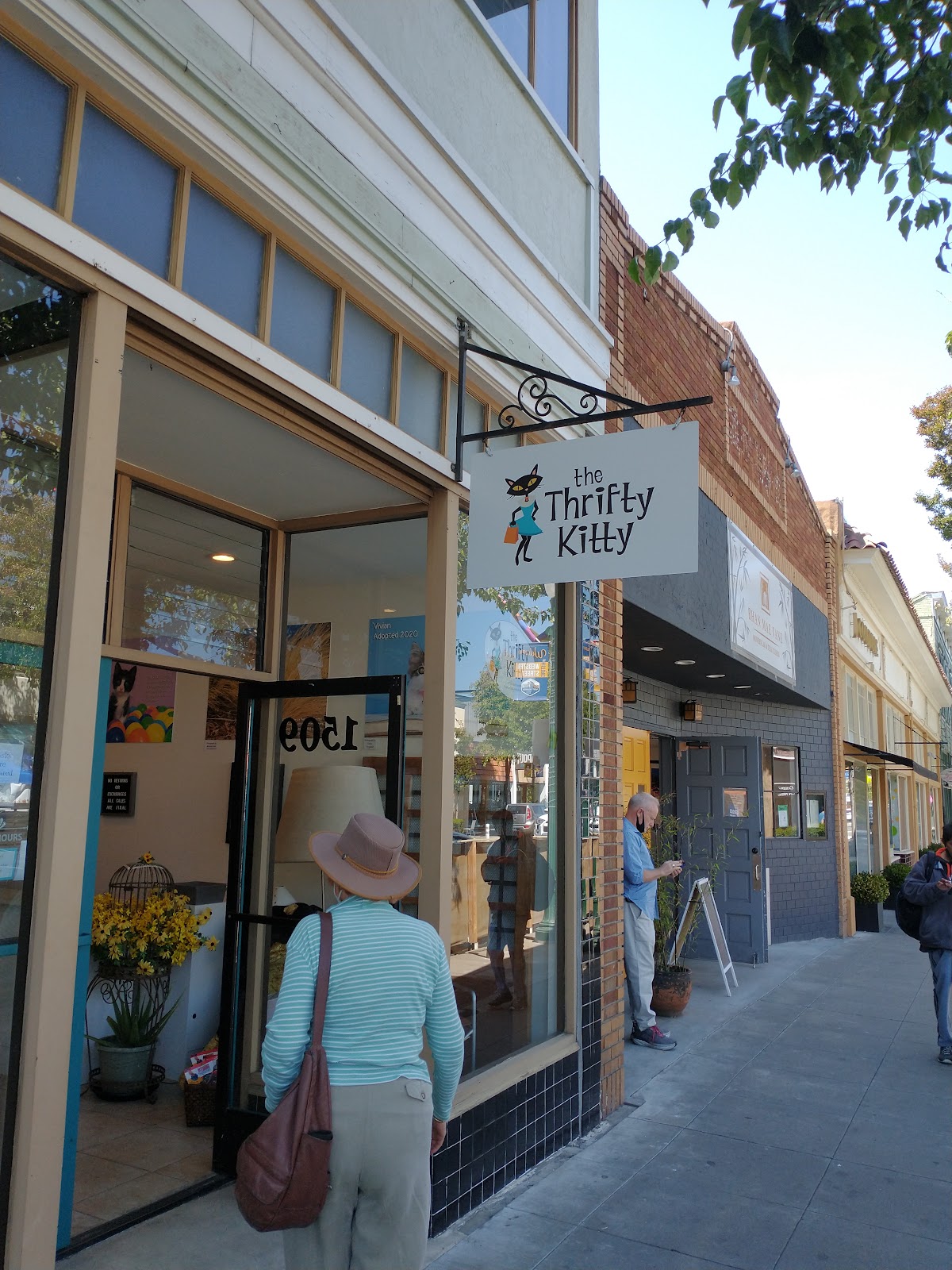 Thrifty Kitty in Alameda