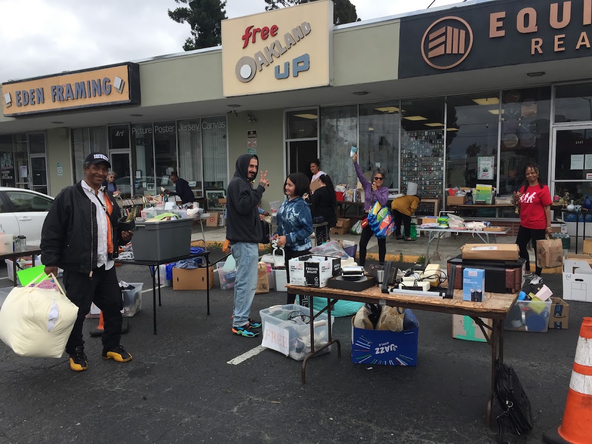 Free Oakland UP in Oakland