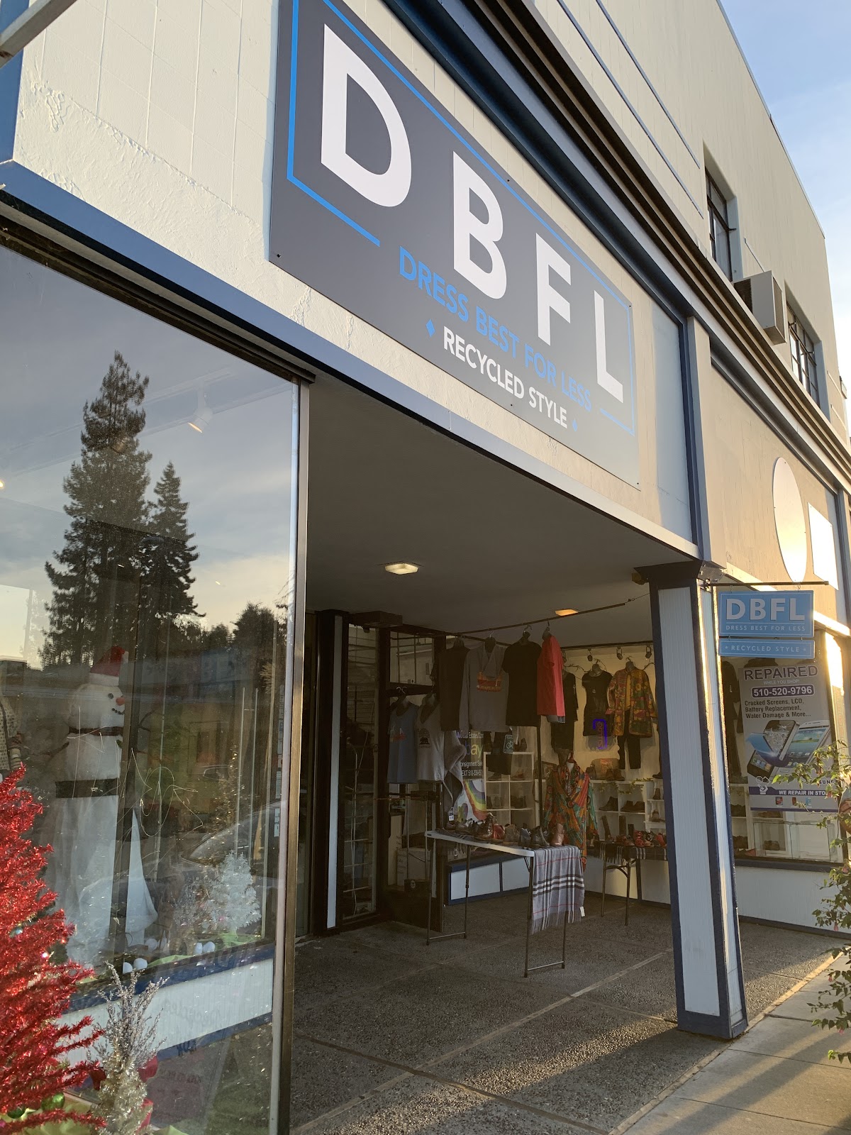 Dress Best For Less in Oakland