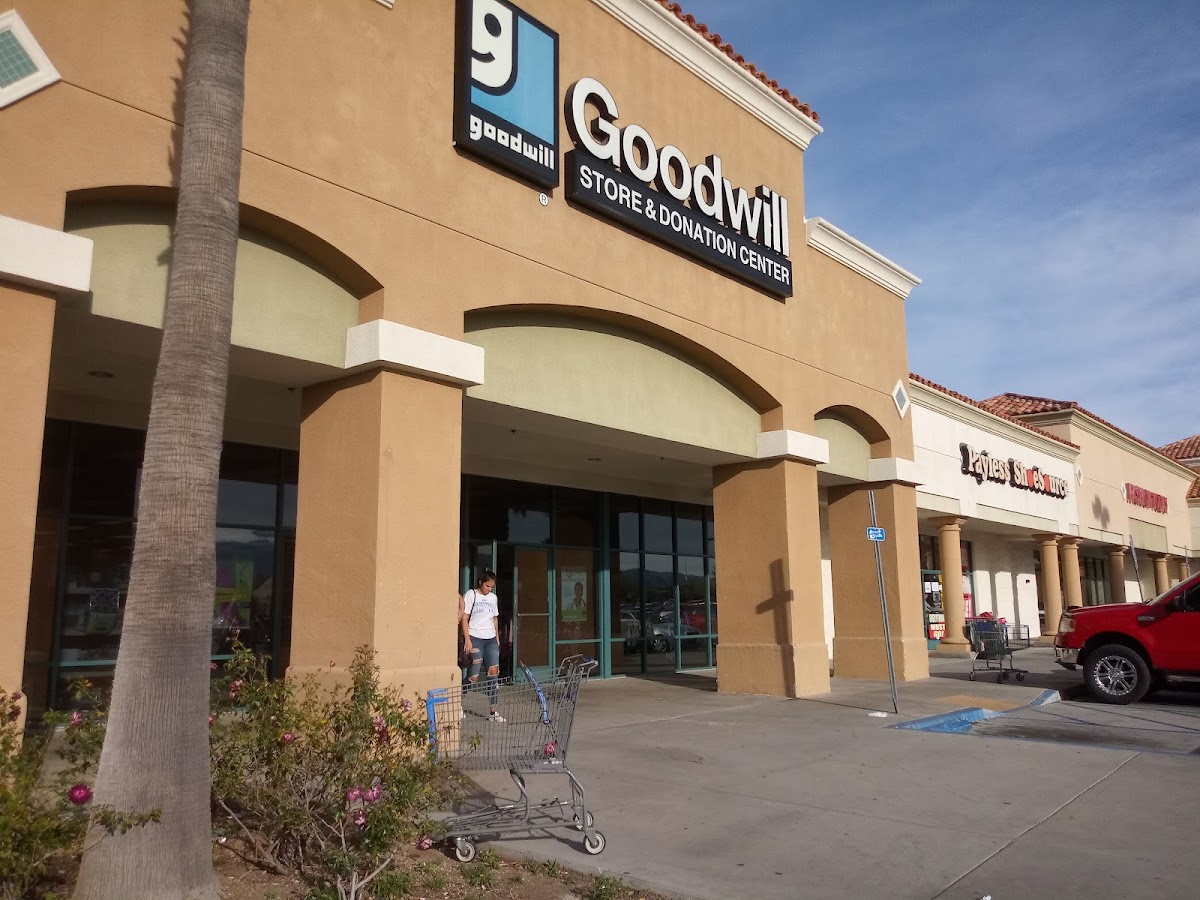 Goodwill Southern California Retail Store & Donation Center in Lake Elsinore