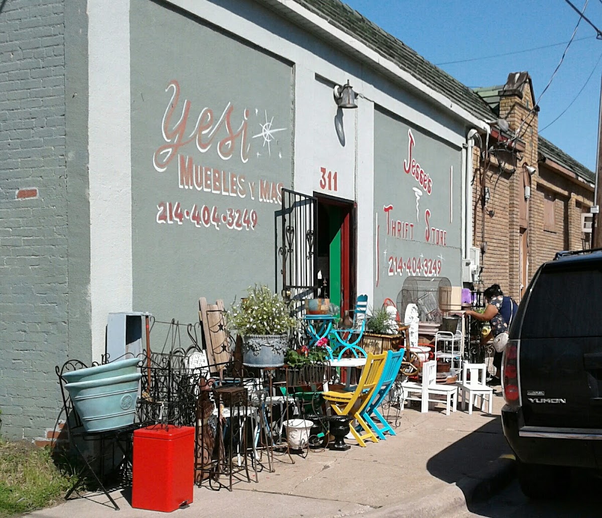 Jesse's Thrift Store in Dallas