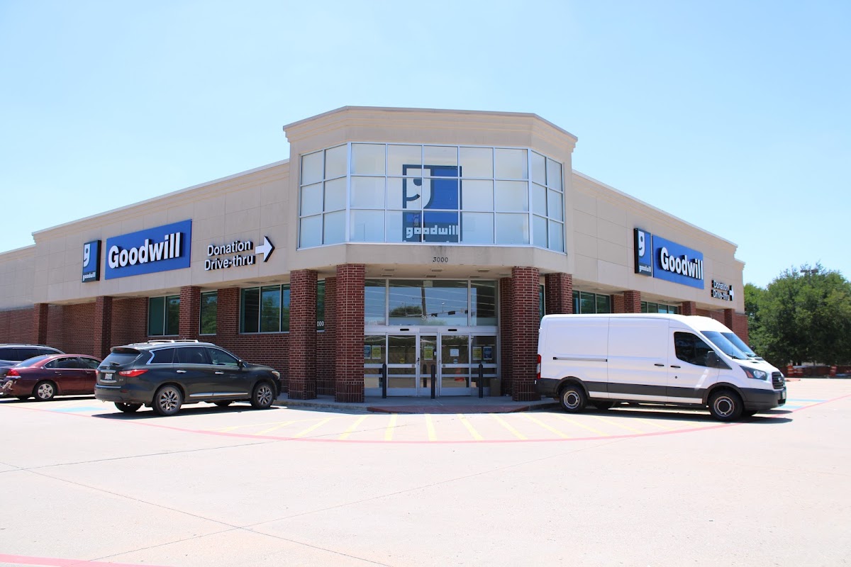Goodwill Store & Donation Center - McDermott in Plano