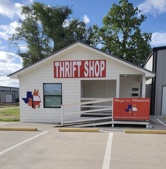 Wags to Whiskers Thrift Shop in Kingwood