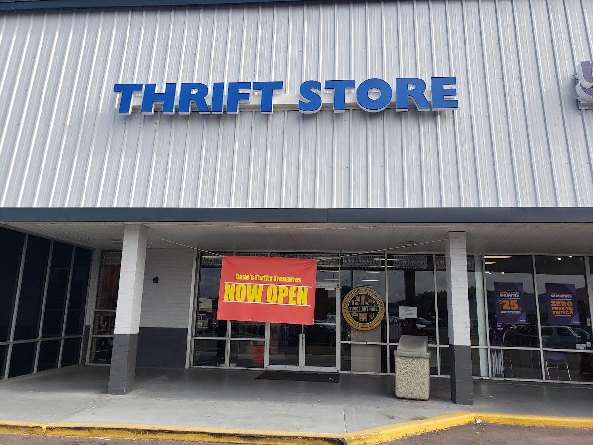 Dade's Thrifty Treasures in Dade City