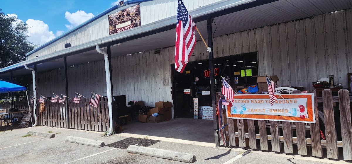 Second Hand Treasures Starke LLC in Starke