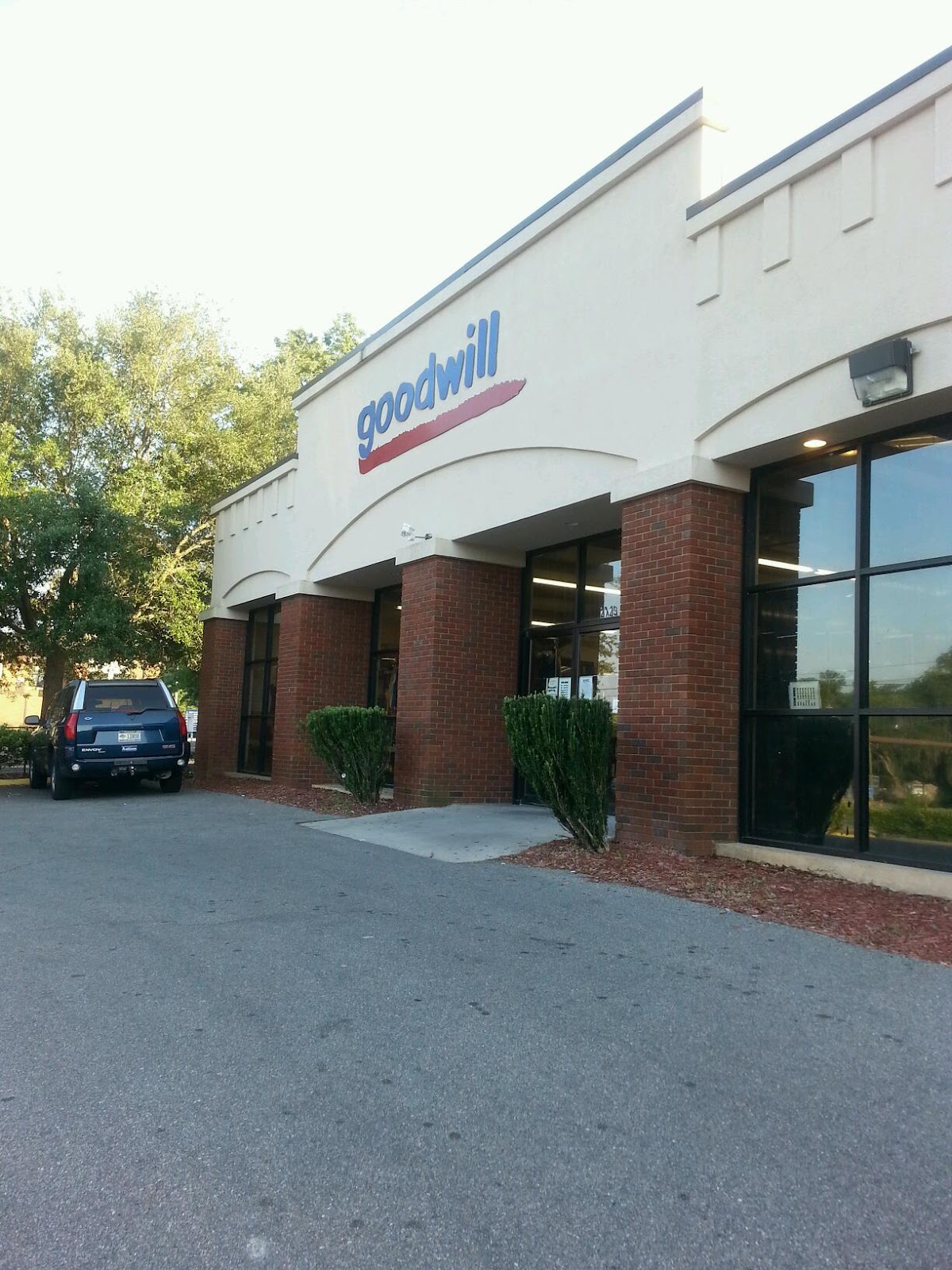 Goodwill Retail Store and Donation in Tallahassee