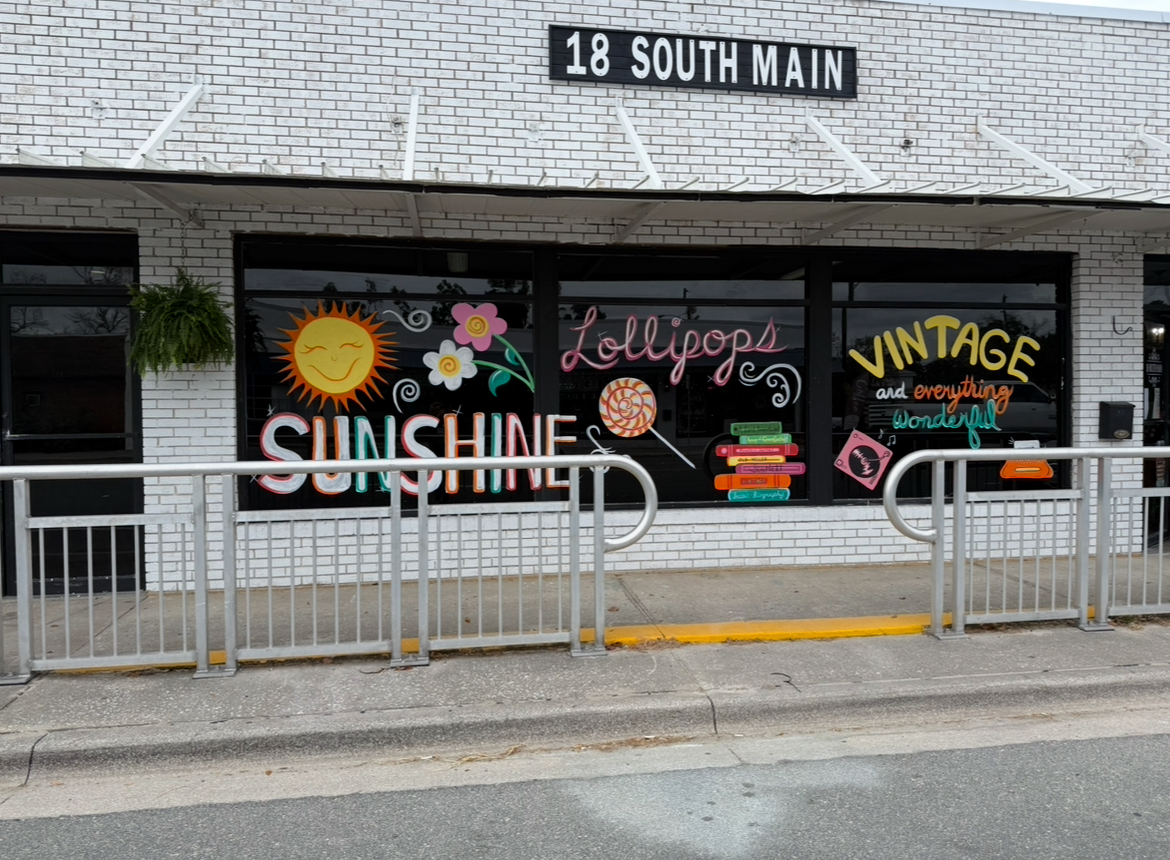 Sunshine, Lollipops, & Vintage LLC in Chiefland