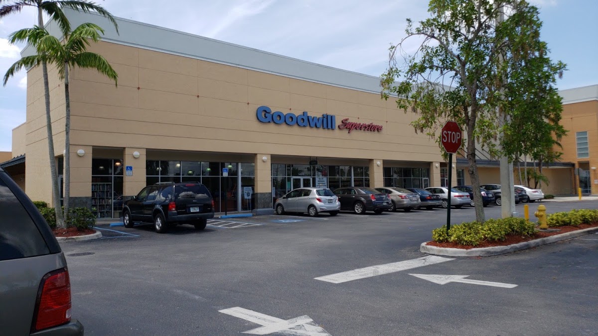 Goodwill - Kendall West Coral Way in Miami