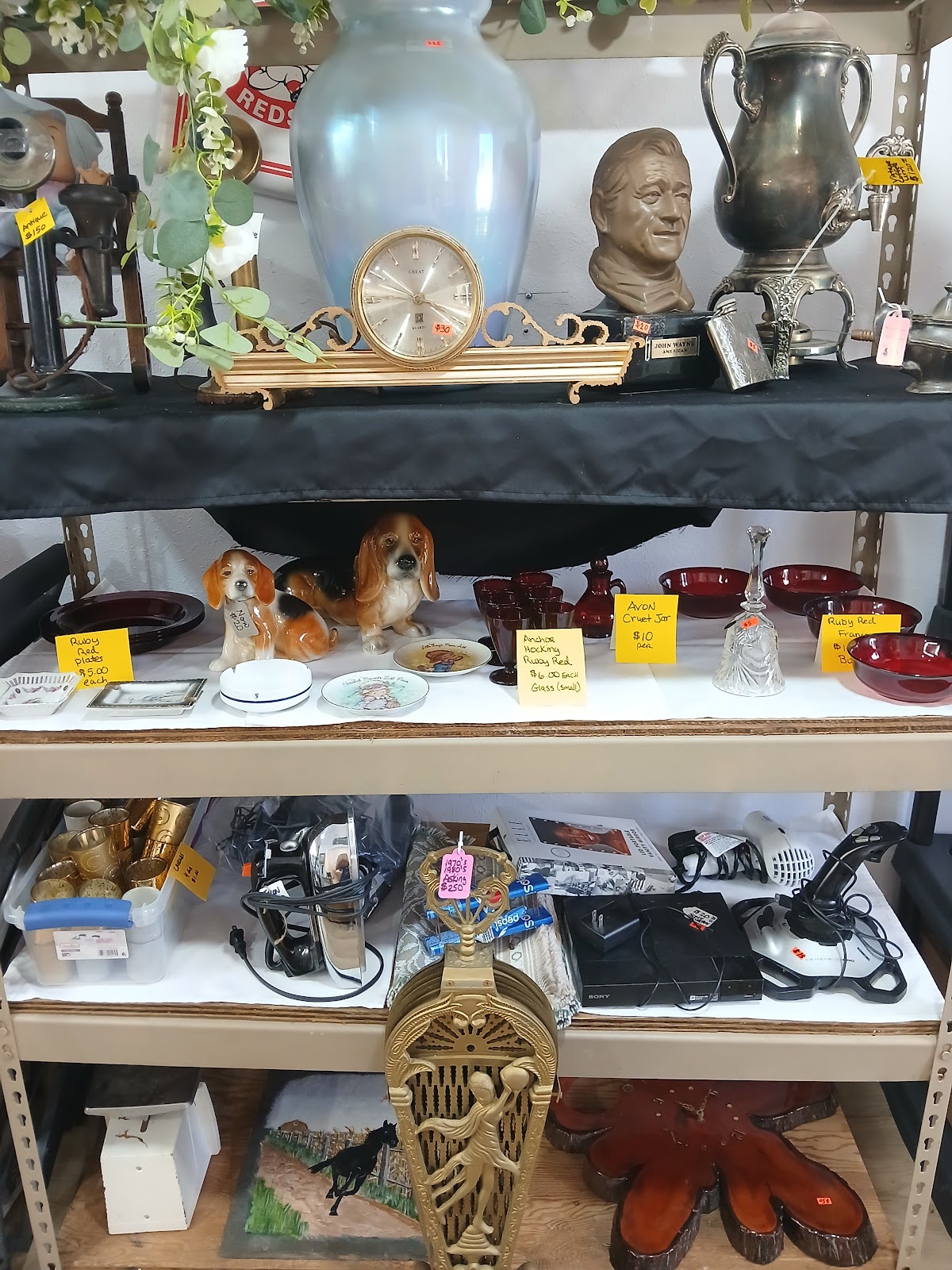 Rachel's Thrift in Plant City