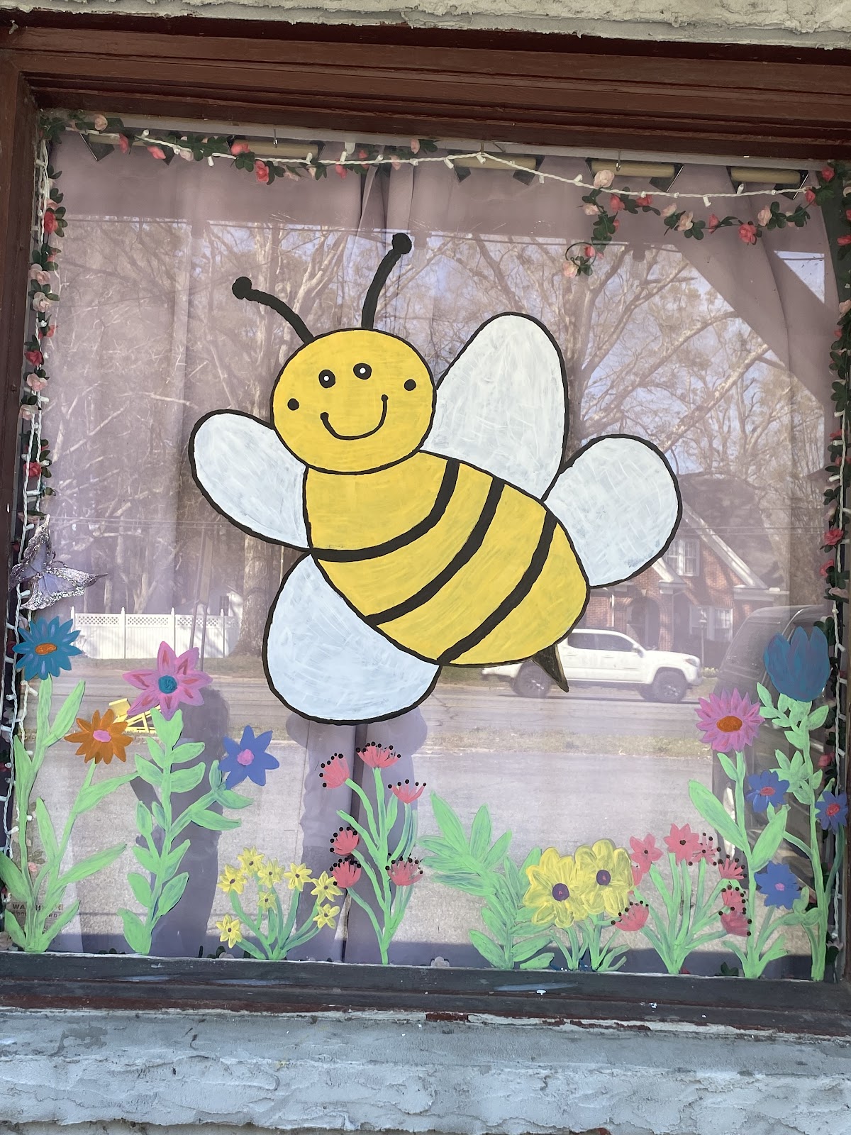 Bizzy Bee's Thrifts & Gifts in Summerville